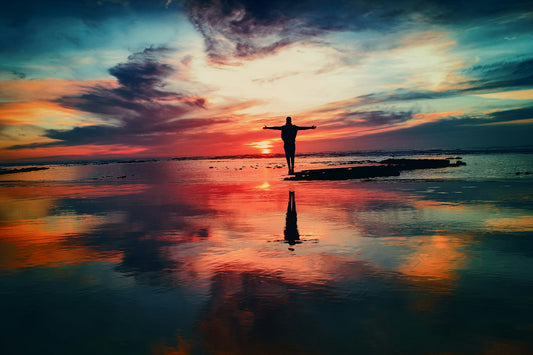 Person at sunrise representing steady daytime energy — Blood Glucose